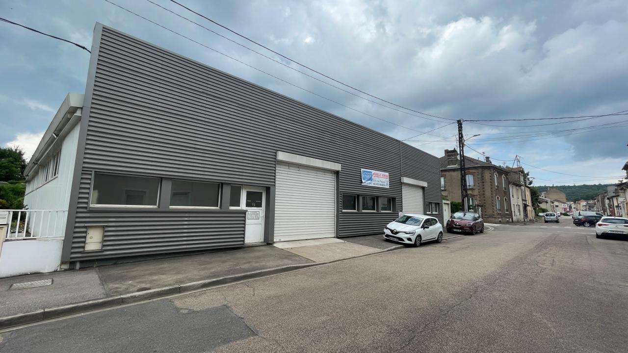 Local d'activité Neuves-Maisons 800m² Location local d'activité Neuves-Maisons Meurthe-et-Moselle OLACT2423627 0